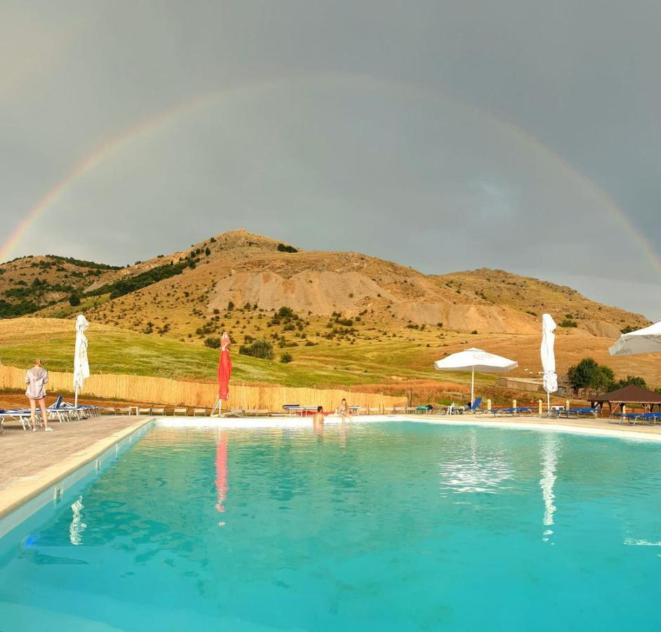 Отель Relax Greci Экстерьер фото
